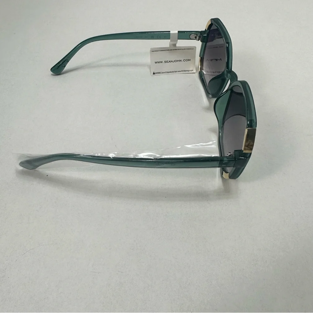 Sean John Emerald Green Vintage Retro Style Sunglasses w/ Gradient UV Lenses NWT